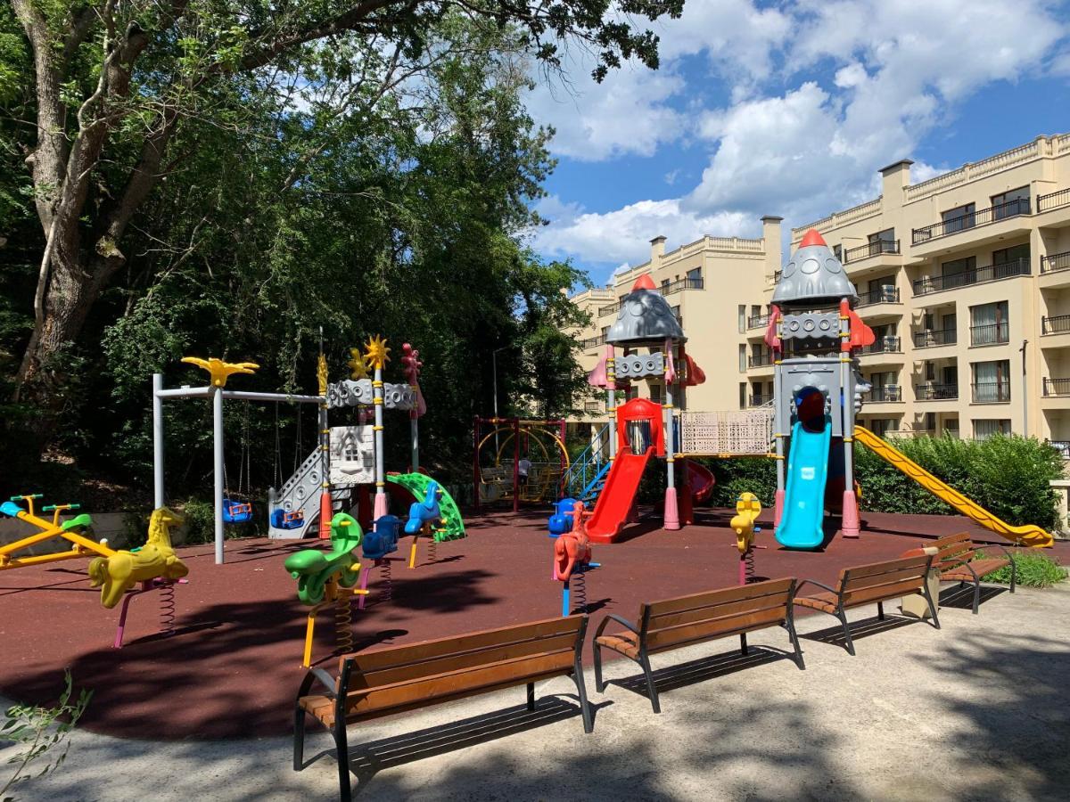 Private Apartments In Argisht Partez ゴールデンサンド エクステリア 写真