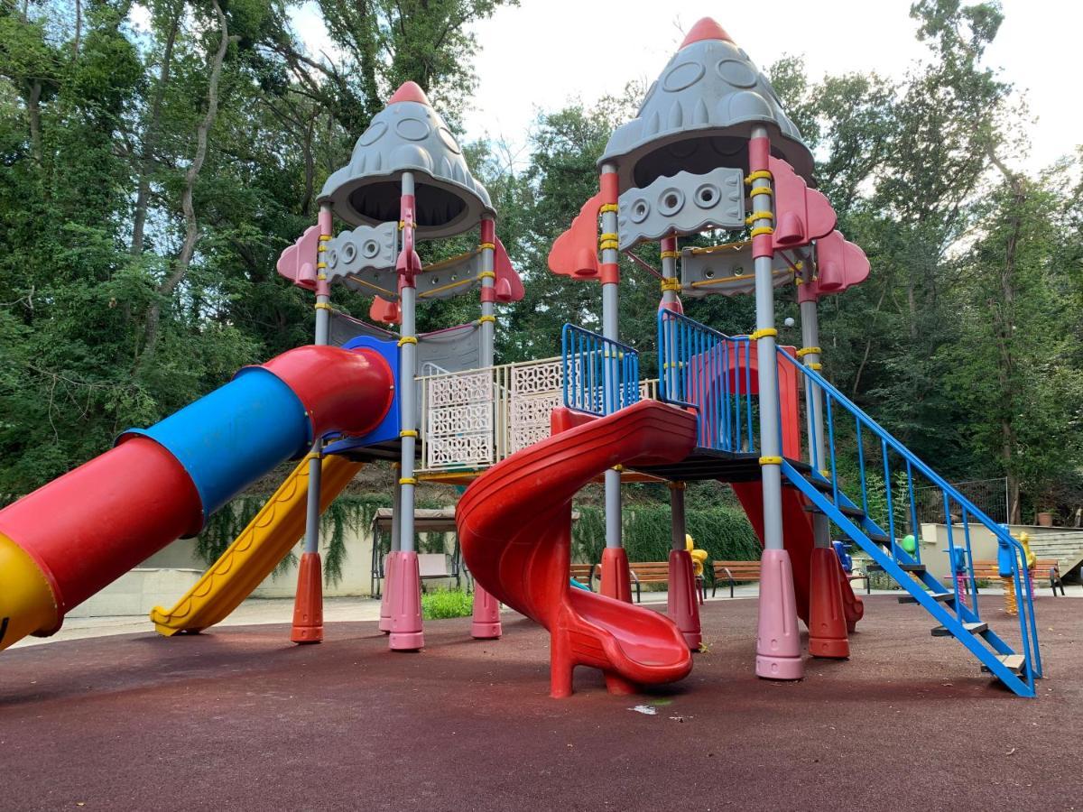 Private Apartments In Argisht Partez ゴールデンサンド エクステリア 写真